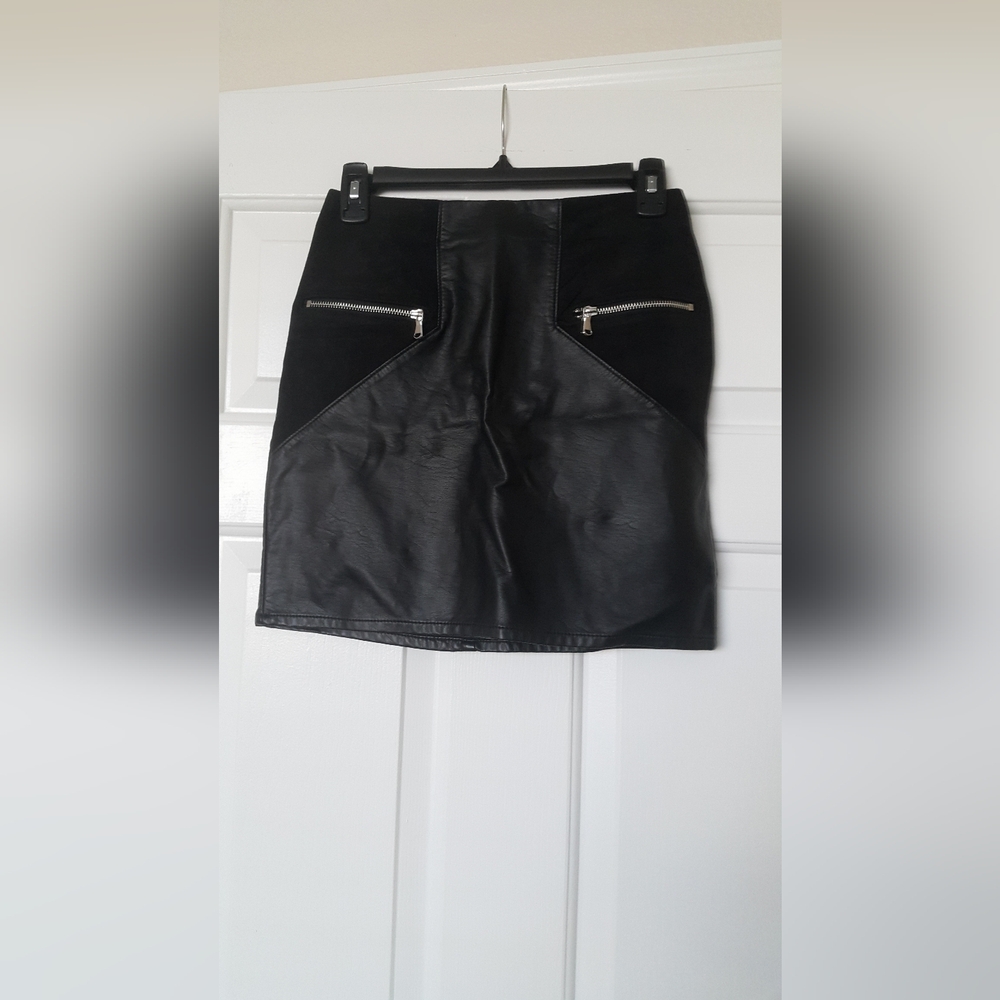 Black Leather Mini Skirt with Zipper Details